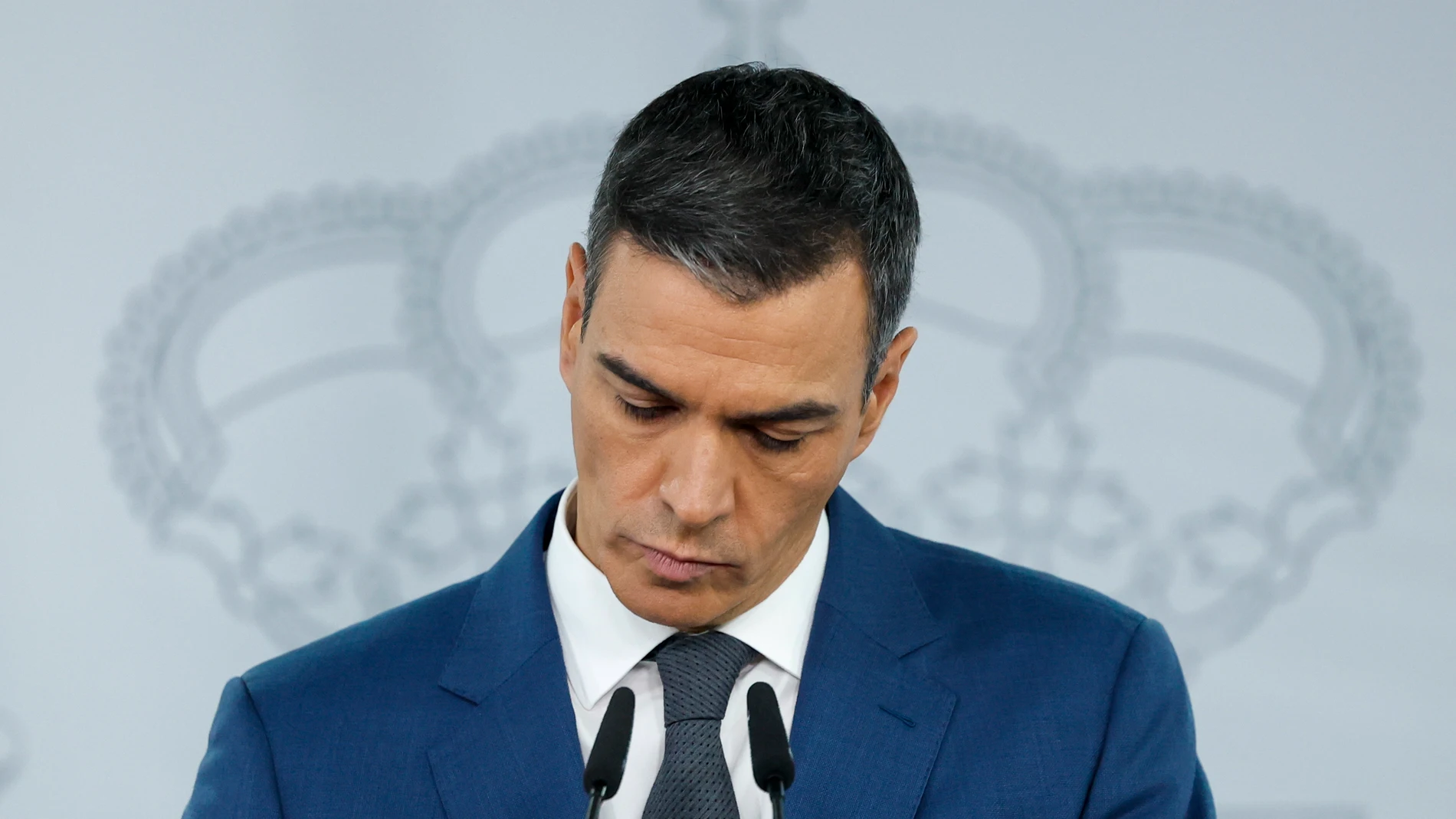 MADRID (ESPAÑA), 05/11/2024.- El presidente del Gobierno, Pedro Sánchez da una rueda de prensa tras el Consejo de Ministros celebrado en el palacio de La Moncloa en Madrid este martes. EFE/ Mariscal
