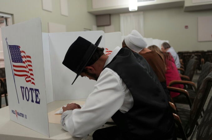 Los Amish son una comunidad ultraconservadora que se caracteriza por vivir un estilo de vida tranquilo y ligado a la agricultura y religión. En estas elecciones de EEUU, ejercieron su derecho a voto por primera vez para elegir como presidente a Trump