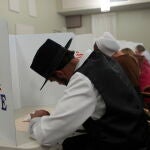 Los Amish son una comunidad ultraconservadora que se caracteriza por vivir un estilo de vida tranquilo y ligado a la agricultura y religión. En estas elecciones de EEUU, ejercieron su derecho a voto por primera vez para elegir como presidente a Trump