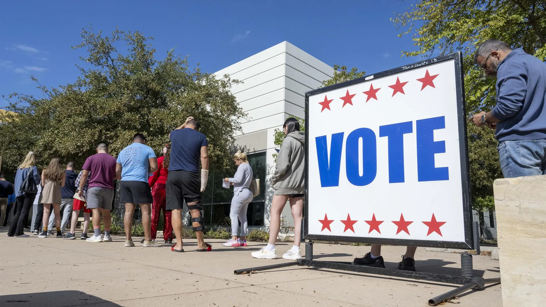 AMP.- EEUU.- Trump y Harris hacen válidos los respectivos pronósticos en sus feudos de Florida y Massachusetts