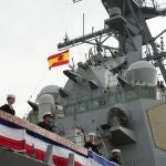 Llegada del destructor USS Oscar Austin a la base naval de Rota