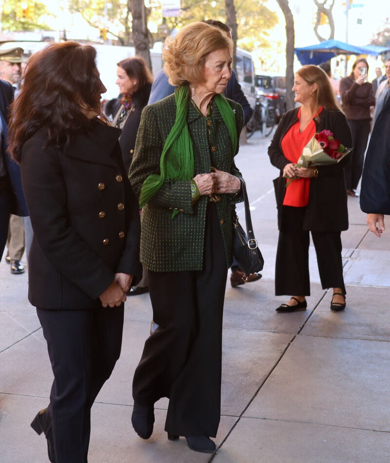 El look de la Reina Sofía en Nueva York. 