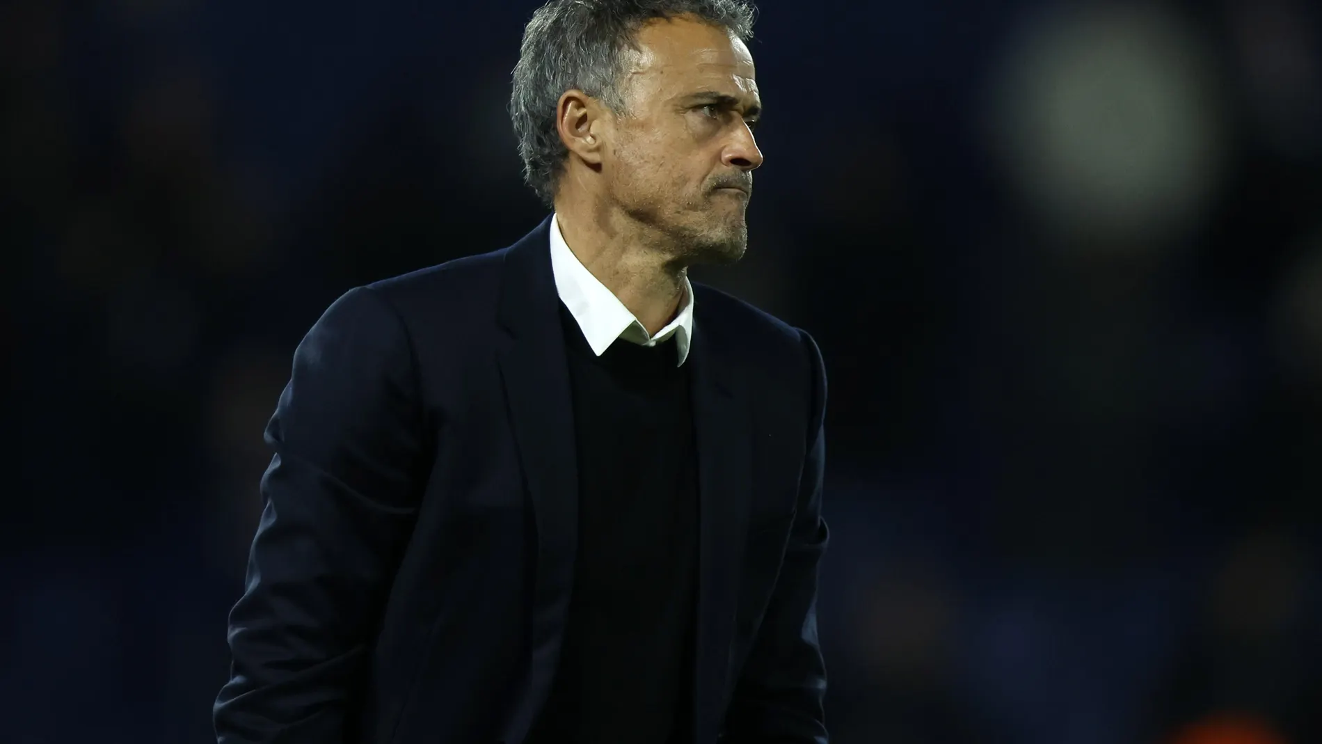 Paris (France), 06/11/2024.- Head coach Luis Enrique of PSG looks on after losing the UEFA Champions League league phase match between Paris Saint-Germain and Atletico Madrid, in Paris, France, 06 November 2024. (Liga de Campeones, Francia) EFE/EPA/MOHAMMED BADRA