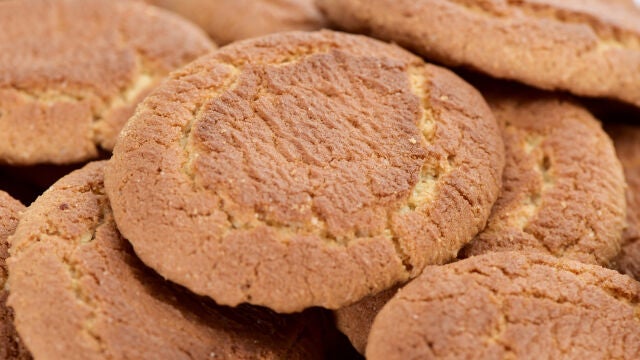 La galleta es uno de los snacks más comunes en España, pero su consumo debe ser muy moderado ya que no es un producto apto para llevar una dieta equilibrada y saludable, según recuerda la OCU
