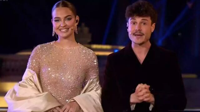 Laura Escanes y Miki Núñez en las Campanadas 2023 de TV3
