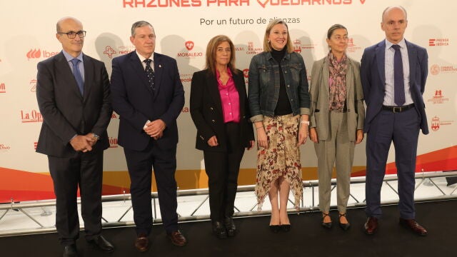 Isabel Blanco y Javier Fáundez, entre otros, en el foro celebrado en Zamora