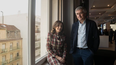 La doctora Soledad Ojeda junto al doctor Eduardo Pastor Pinar en el CSC 2024
