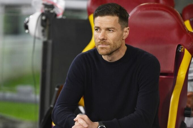 Xabi Alonso con el Bayer Leverkusen