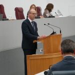 El consejero de Educación y Formación Profesional, Víctor Marín, comparece en el Pleno de la Asamblea Regional, a petición propia, para informar sobre el inicio de curso. 