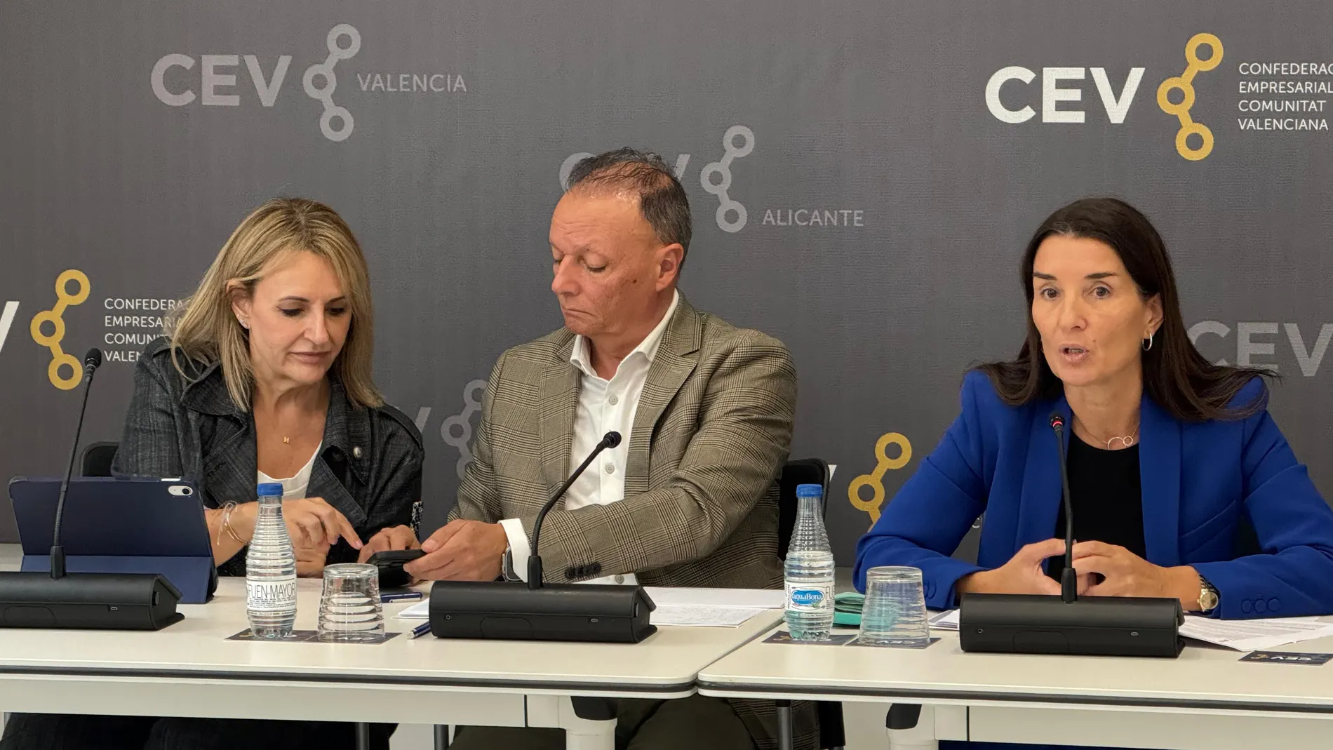 El Consell estima que serán necesarios 6.800 millones de euros en ayudas para la reconstrucción de naves industriales