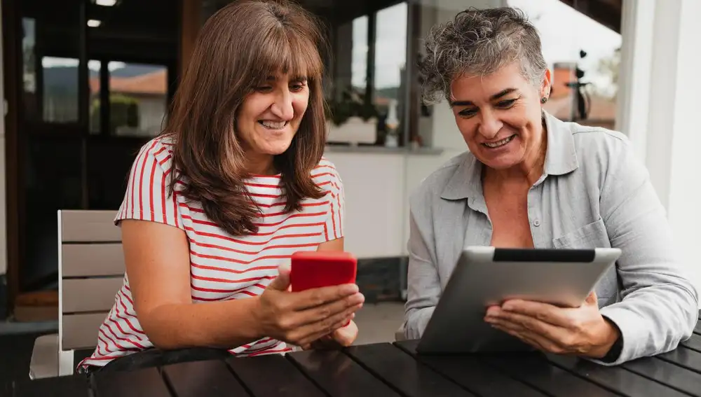 Clientes Banco El 75% de los clientes de Banco Santander se comunican de forma digital ...