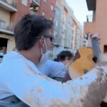 El emotivo gesto de un grupo musical con los vecinos de Paiporta