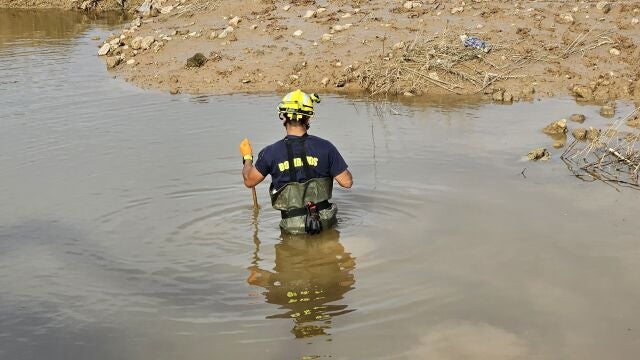 Temporal.- El dispositivo canario de emergencias enviado a Valencia se centra en la búsqueda de desaparecidos
