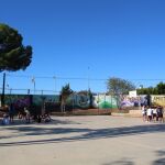 Una imagen del patio del instituto