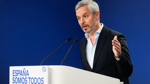 Rueda de prensa del vicesecretario de Economía del PP, Juan Bravo