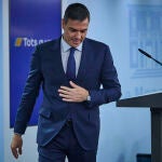 El presidente del Gobierno, Pedro Sánchez comparece en Moncloa después de la reunión del Consejo de Ministros 