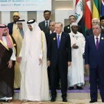 El príncipe heredero Sauidí, Mohamed Bin Salman, y el presidente turco, Recep Tayyip Erdogan, en la Cumbre de Riada