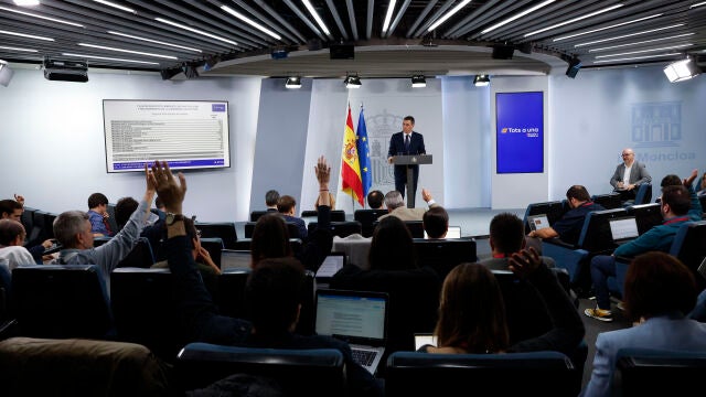 Sánchez comparece en Moncloa para informar de las nuevas medidas aprobadas ante la dana