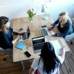 Banco Santander lanza un año más su programa internacional de liderazgo femenino SW50