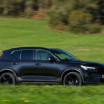 Todo al negro: la apuesta de Volvo para sus dos SUV de lujo