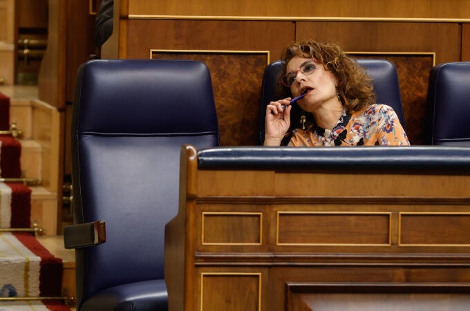 María Jesús Montero durante el pleno, en el Congreso de los Diputados.