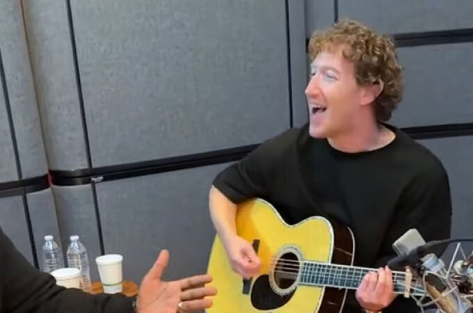 Mark Zuckerberg, ahora cantante: ‘hasta que el sudor caiga por mis pelotas, hasta que esas zorras se arrastren’.