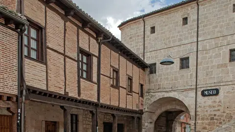 Arco de la Cárcel de Villadiego (Burgos)