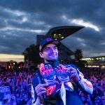 Jorge Martín, durante la subasta solidaria de sus guantes