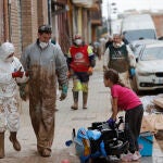 Los voluntarios se vuelcan de nuevo en la ayuda a las poblaciones devastadas por la dana