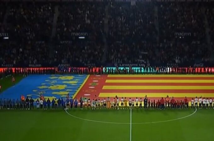 El homenaje en el Levante - Elche