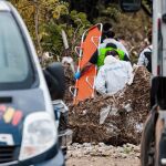 VÍDEO: Hallan un cuerpo en un descampado de Sedaví dentro de los trabajos de búsqueda de desaparecidos por la DANA