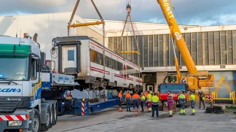 Renfe ha desmontado, transportado y montado de nuevo dos unidades de esta serie 447
