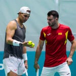 Rafael Nadal y Marcel Granollers en la jornada dominical de entrenamiento.