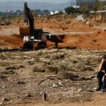 Voluntarios colaboran en la búsqueda de víctimas en el barranco el Poyo