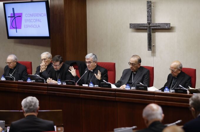 El presidente de la Conferencia Episcopal Española Luis Argüello, en su discurso inaugural de la Asamblea Plenaria de la CEE.