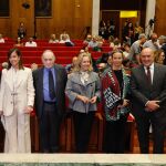 Jesús Julio Carnero y el rector con los nuevos ‘Alumni UVa de Honor 2024’