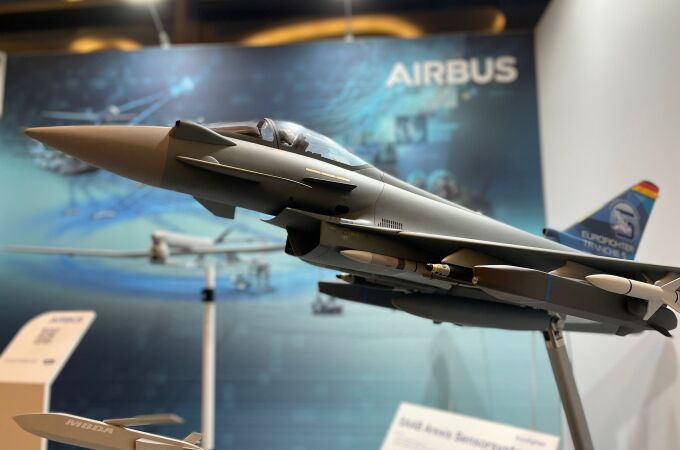 Maqueta del Eurofighter tranche 5 que ha presentado Airbus en Berlín