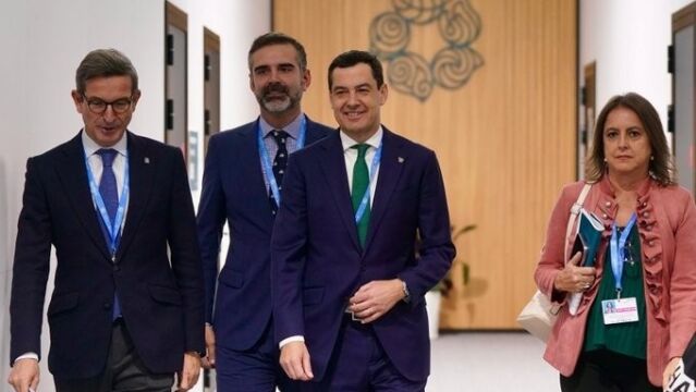 l presidente de la Junta de Andalucía, Juanma Moreno, participa en Bakú (Azerbayán) en el encuentro Acción Climática Multigobernanza