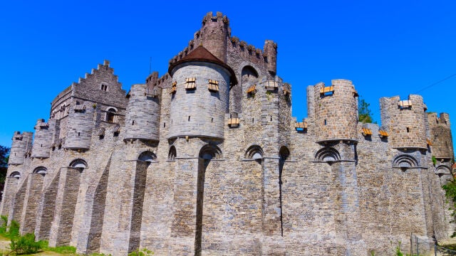 La toma del castillo de Gravensteen ha pasado a la historia como el único asalto a la que fuera residencia de los condes de Flandes, que había sobrevivido a ataques enemigos en la revolución industrial o en la Segunda Guerra Mundial