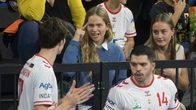 Irene Urdangarin junto a su hermano.