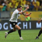 Fede Valverde celebrando el gol que marcó frente a Brasil. 