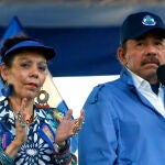 El presidente de Nicaragua, Daniel Ortega, y su mujer, Rosario Murillo