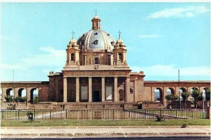 Monumento a los caídos de Pamplona