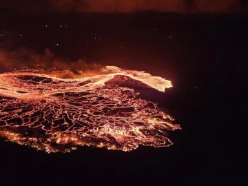 Islandia.- Una erupción volcánica en Islandia obliga a evacuar de nuevo la localidad de Grindavik