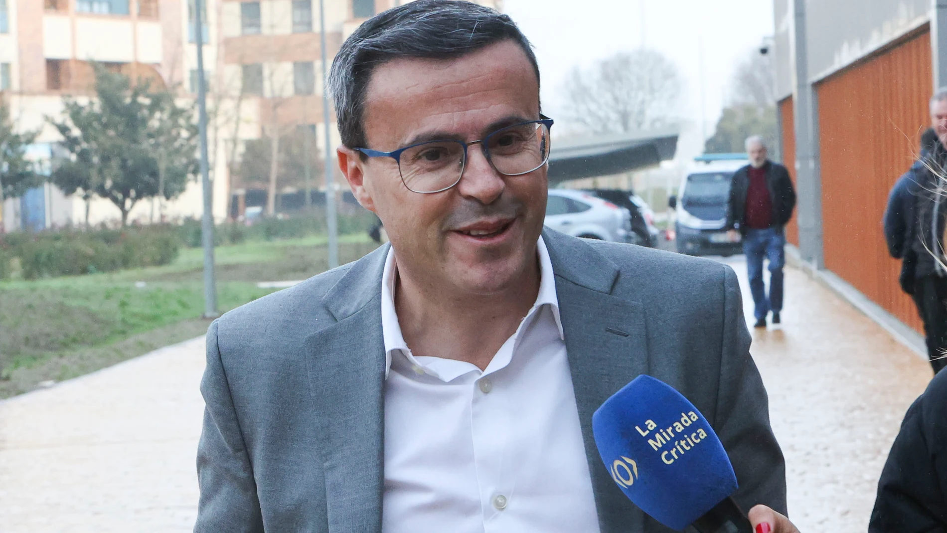 BADAJOZ (ESPAÑA), 09/01/2025.- El presidente de la Diputación de Badajoz y secretario general del PSOE de Extremadura, Miguel Ángel Gallardo a su llegada este jueves a los juzgados de Badajoz en calidad de investigado por presuntos delitos contra la Administración Pública y Hacienda en un caso en el que también es investigado el hermano del presidente del Gobierno, David Sánchez. EFE/Jero Morales