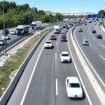 MADRID.-Corte total de la A-2 desde esta noche por la instalación de la pasarela peatonal en el Parque de las Avenidas