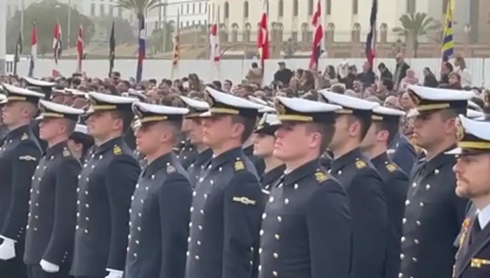 La Princesa Leonor embarca en el "Elcano"