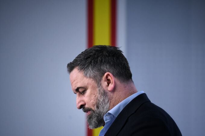 Abascal insta al PP a presentar una moción de censura al presidente del Gobierno 