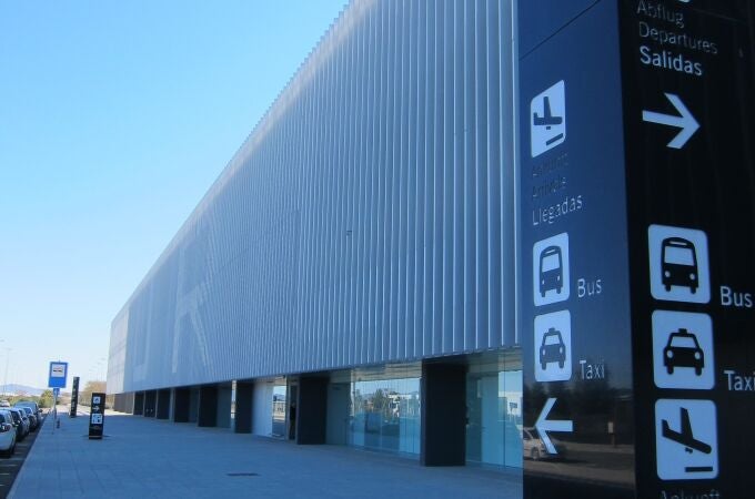 El Aeropuerto Internacional Región de Murcia cierra 2024 con más de 900.000 pasajeros y 7.140 operaciones