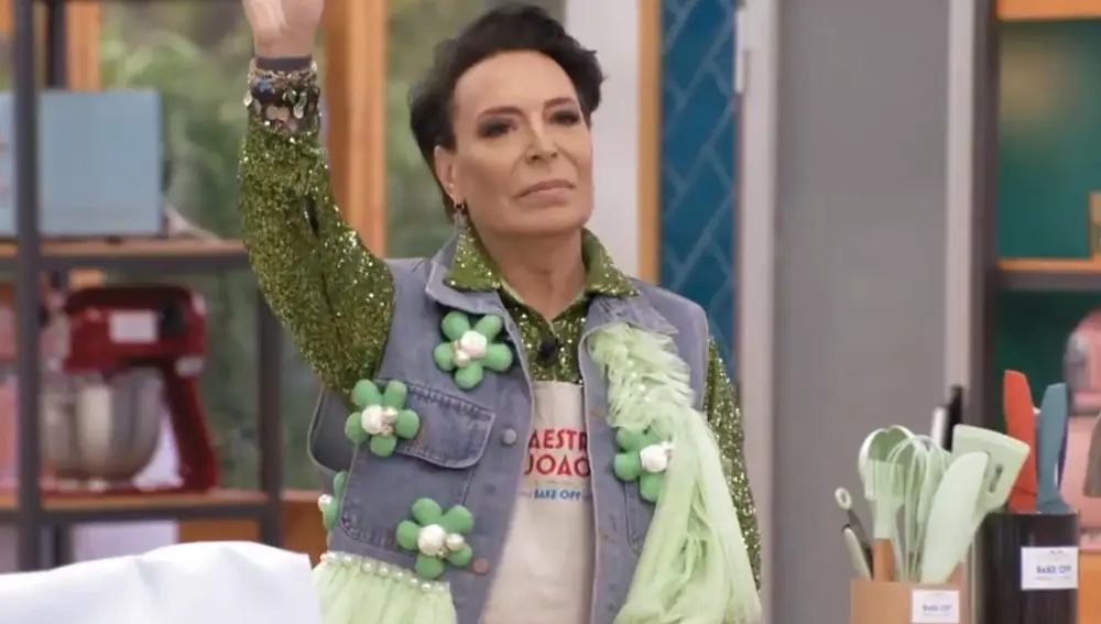 El maestro Joao cambia oficialmente a Benita en la segunda gala de "Bake Off"